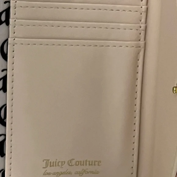 Juicy Couture Wallet - Picture 7 of 7